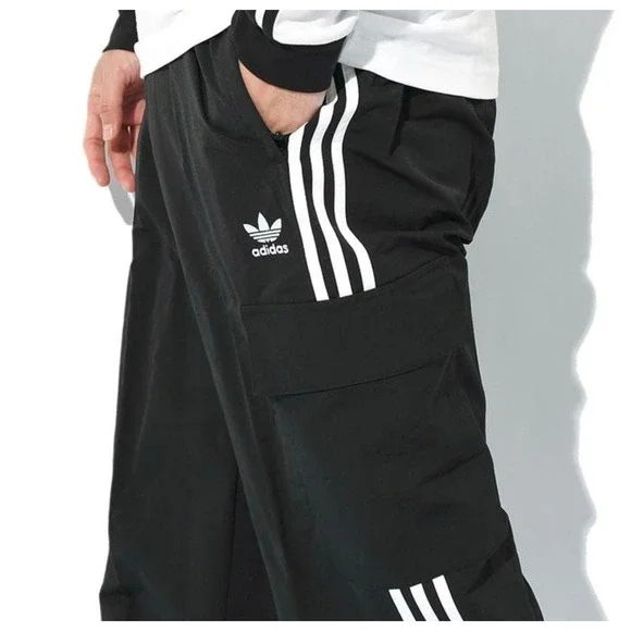 NEW Mens ADIDAS ORIGINALS CARGO Trefoil Track PANTS XL HR3364 Black White - Picture 3 of 7